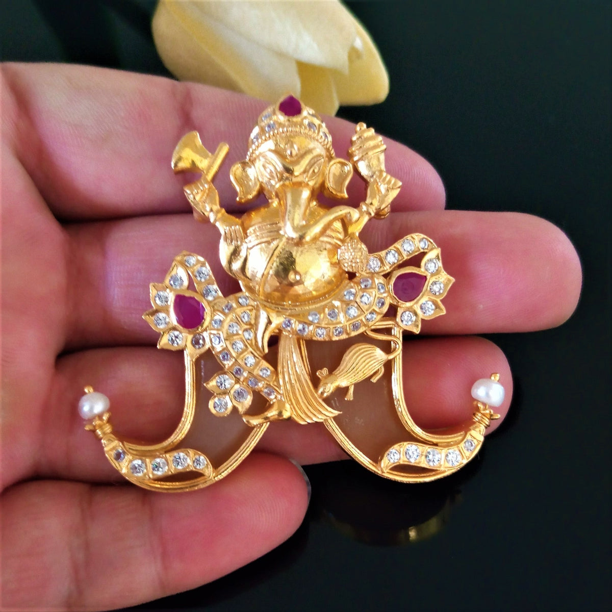 Claw Puli Pallu Pendant Tiger Claw Pendant And Ruby Emerald Stones