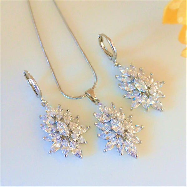 Swiss Zircon Necklace Set Enumu