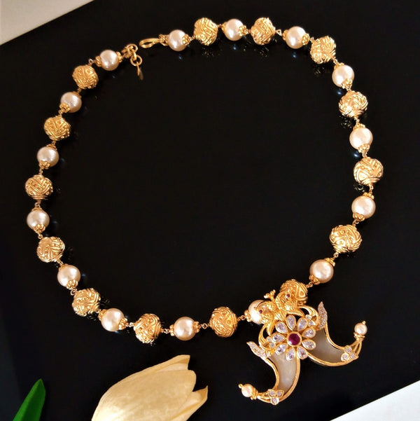 Pure Silver Tiger Claw (Puligoru) Pendant with Pearl Necklace - Enumu