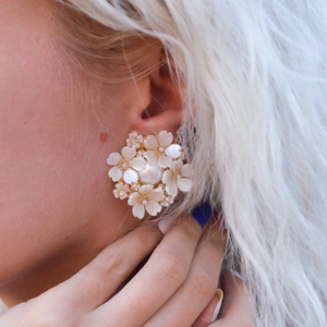 Huge Pearl Flower Studs - Enumu