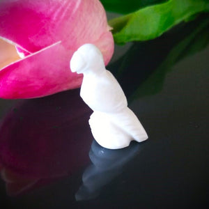 Carved Natural Howlite Parrot - Enumu