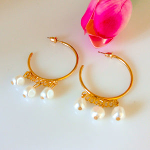 Only three Pearls Hoops - Enumu