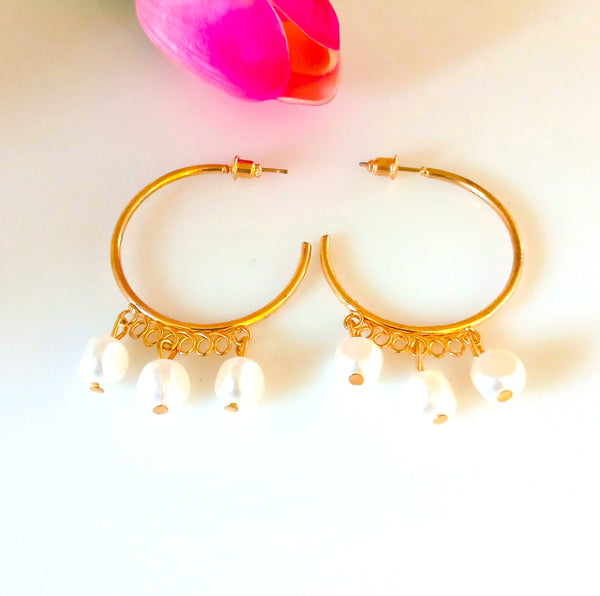 Only three Pearls Hoops - Enumu