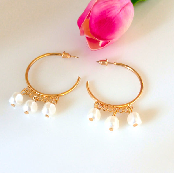 Only three Pearls Hoops - Enumu