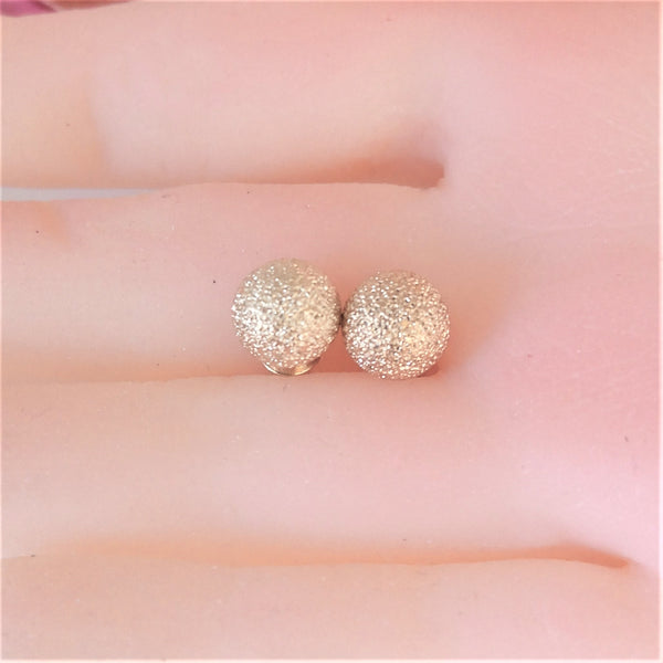 Simple Studs - Enumu