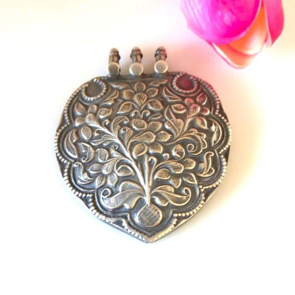 Pure Silver Oxidized Chitai Hand carved Flower Pendant - Enumu