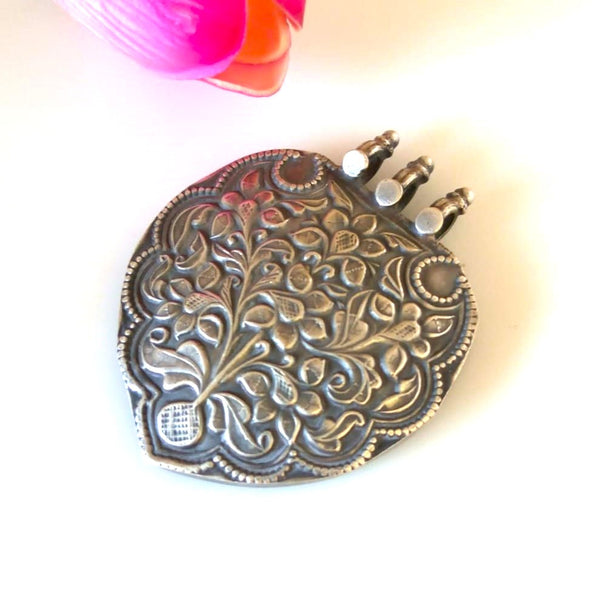 Pure Silver Oxidized Chitai Hand carved Flower Pendant - Enumu