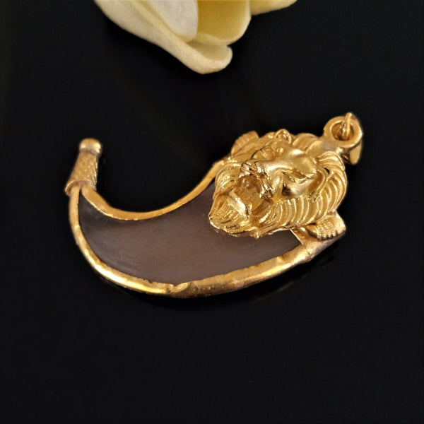 Ganesha Best Quality Gold Plated Artificial Lion Nail Pendant for Men -  Style B586 – Soni Fashion®