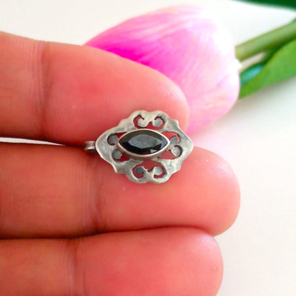 Pure Silver Black Sapphire Nose Pin ( Non - Pierced ) - Enumu