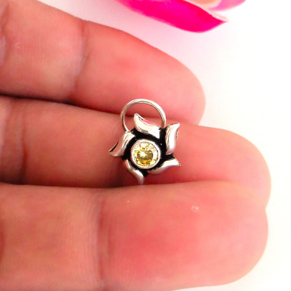 Handmade Pure Silver 92.5 Flower Citrine Nose Pin ( Pierced ) - Enumu