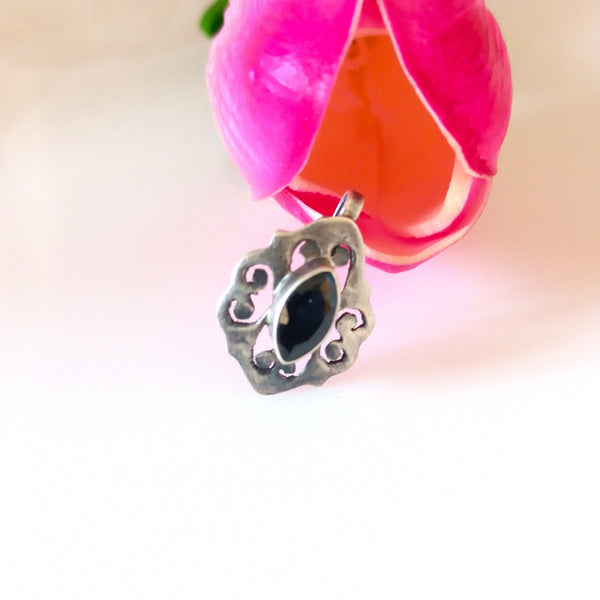 Pure Silver Black Sapphire Nose Pin ( Non - Pierced ) - Enumu