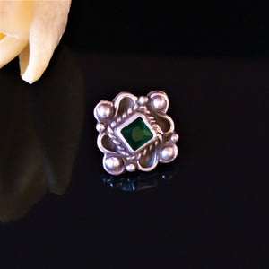 Handmade Pure Silver Emerald Nose Pin ( Pierced ) - Enumu