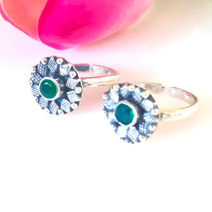 Adjustable Big 92.5 Pure Silver Emerald Flower Toe Rings - Enumu