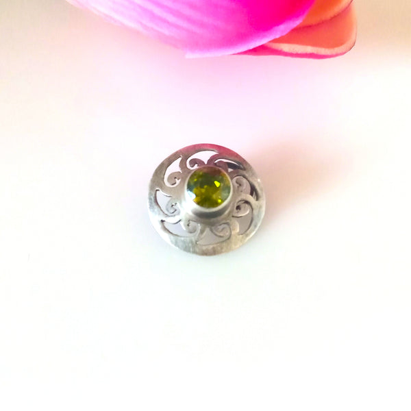 92.5 Pure Silver Peridot Nose Pin ( Non - Pierced ) - Enumu