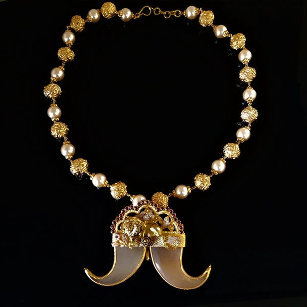 Huge Pure Silver Tiger Claw (Puligoru) Pendant (without Pearl Necklace) - Enumu