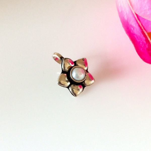 Handmade Pure Silver Pearl Flower Nose Pin ( Non - Pierced ) - Enumu