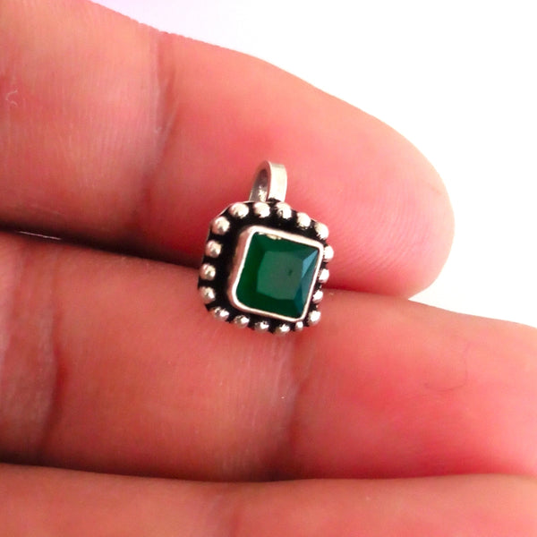 Handmade Pure Silver Emerald Square  Nose Pin ( Non - Pierced ) - Enumu