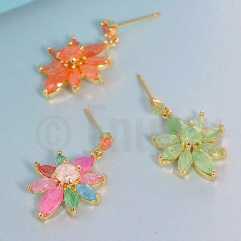 Light Green Ice Shine Earrings - Enumu