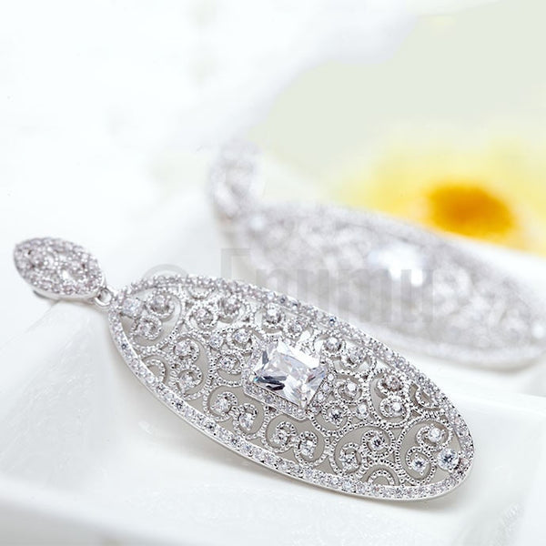 Grand Swiss Zircon Dangle Earrings - Enumu