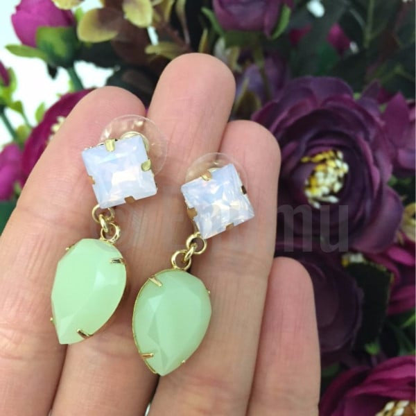White and Light Green Drop Earrings - Enumu