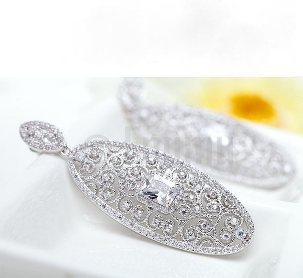 Grand Swiss Zircon Dangle Earrings - Enumu