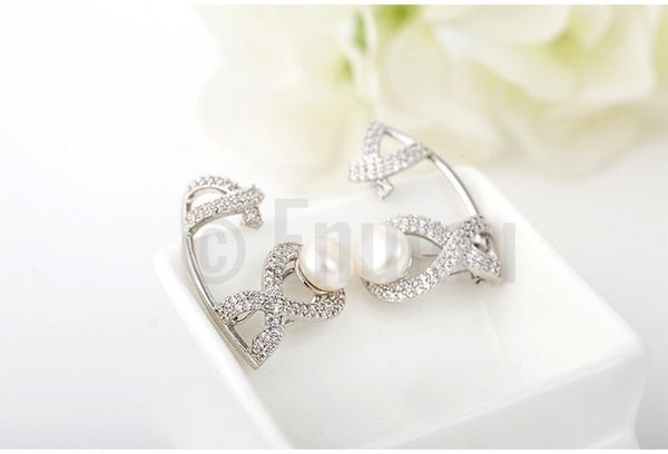 Big Dual Cut Pearl and CZ Cuff - Enumu