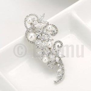 Pearl and Swiss Zircon Brooch - Enumu