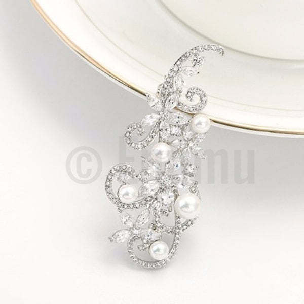Pearl and Swiss Zircon Brooch - Enumu