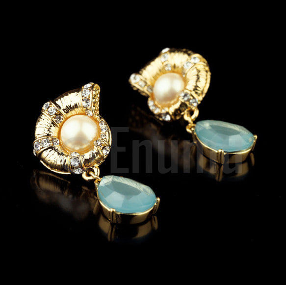 Pearl and Light Blue Dangle Earrings - Enumu