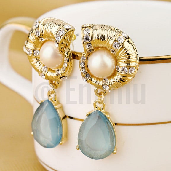 Pearl and Light Blue Dangle Earrings - Enumu