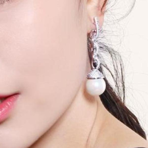 YGP Big Pearl Dangle Earrings - Enumu