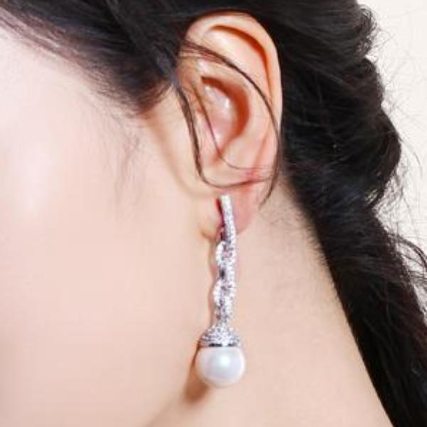 YGP Big Pearl Dangle Earrings - Enumu