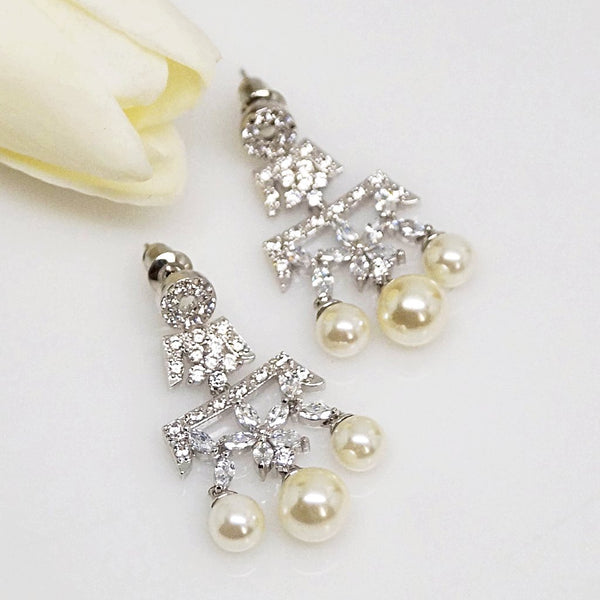 Pearl Flower Dangle Earrings - Enumu