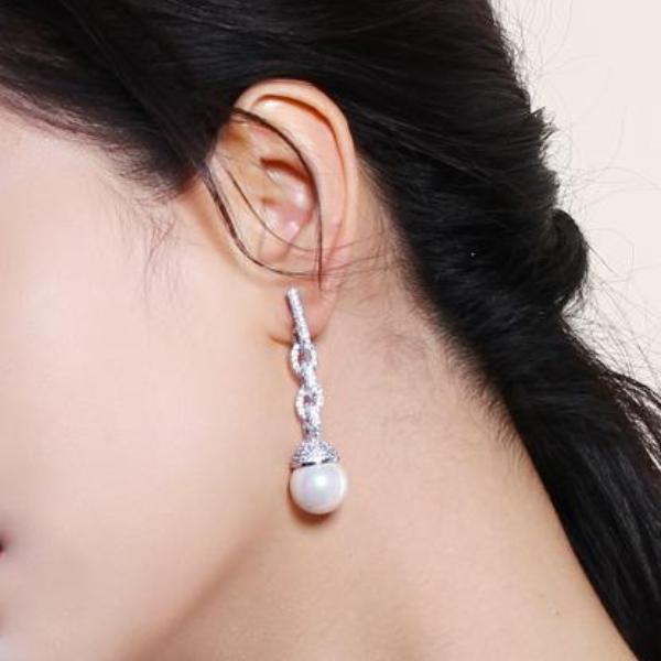 YGP Big Pearl Dangle Earrings - Enumu