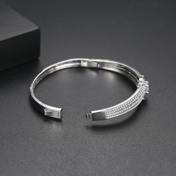 WGP Grand Wedding Bangle ( Can be Opened in the middle ) - Enumu