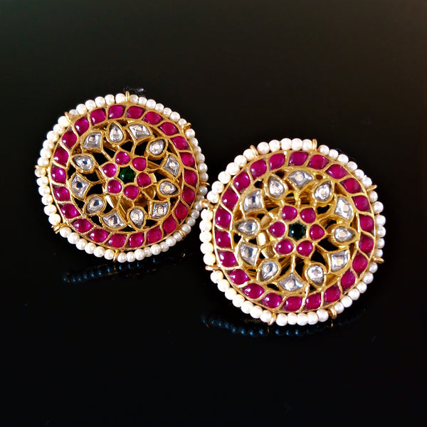 Handmade Pure Silver Flower Kundan Studs - Enumu