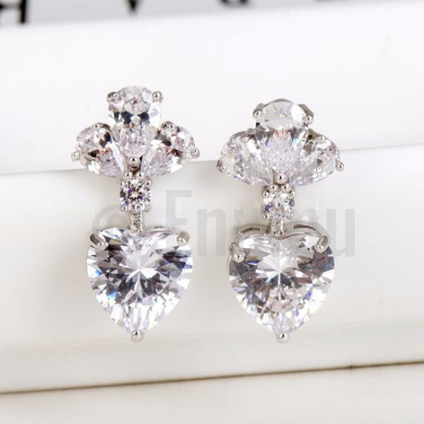 Simple Heart Diamond Imitation Earrings - Enumu