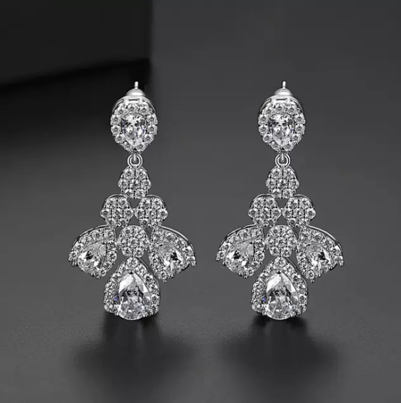 White Chandelier Drop Dangle Earrings - Enumu